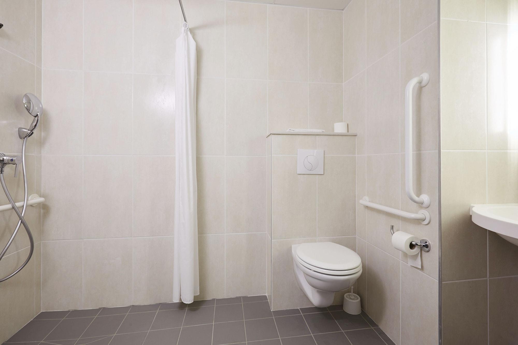 B&B Hotel Lille Tourcoing Centre מראה חיצוני תמונה