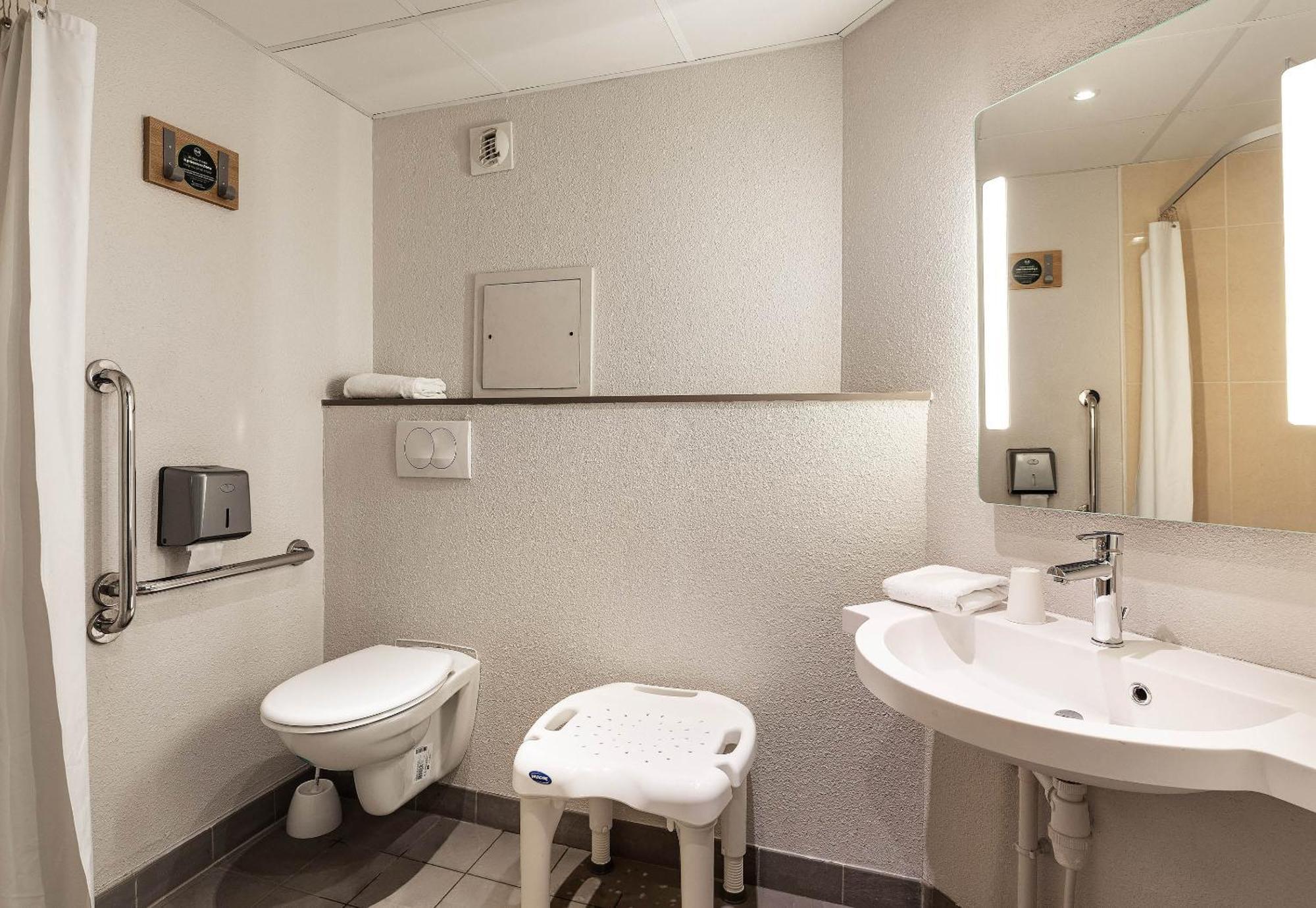 B&B Hotel Lille Tourcoing Centre מראה חיצוני תמונה